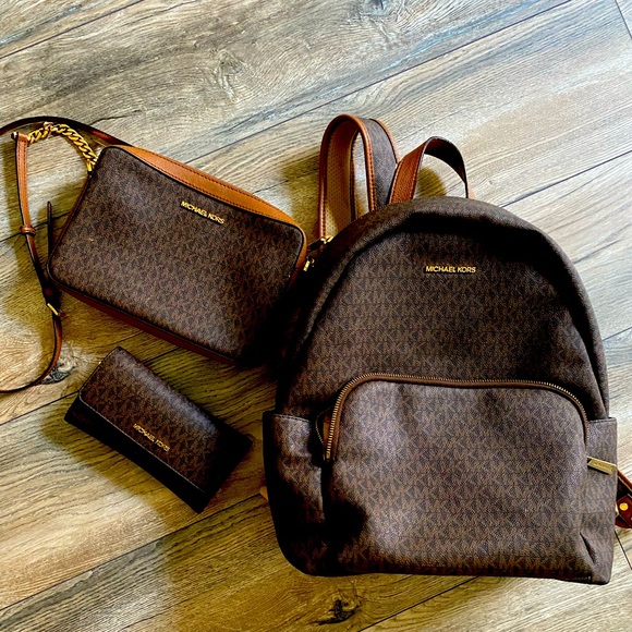 Michael Kors Set - Picture 1 of 16